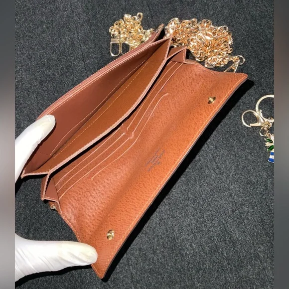 LOUIS VUITTON✅AUTHENTIC LONG ACCORDION WALLET - Picture 7 of 16